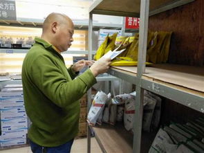 玉屏侗族自治县药政执法人员对温氏兽药进行全面检查 确保畜牧渔业饲料安全